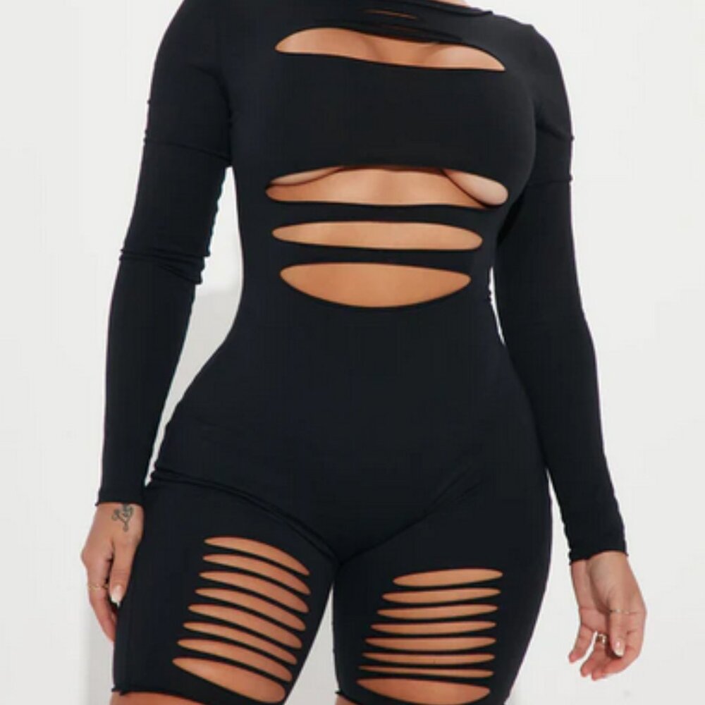 Fashion Nova-Callie Distressed Romper - Black
